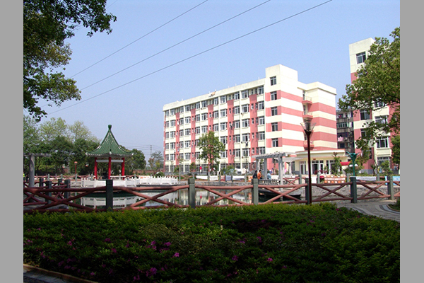 5CC64428C48514BAE1C019C69F8_CC10F2F3_437E8