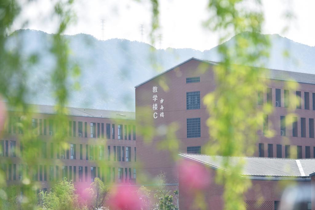 74A2F68C9FACC4360FC9762F747_2CB2B58E_118F1