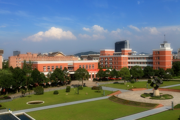 6A7953F1443C996D54E99DA82DC_9FDAB6EE_2E400