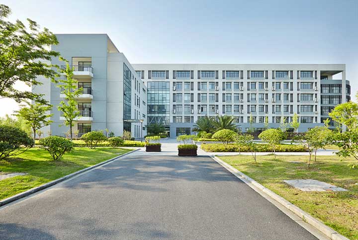 1e749984-4771-436f-bd37-a18e6fb6f80b