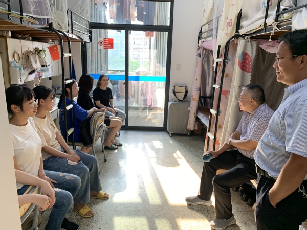 6756b981-c4d1-4e2a-9bab-2972e9947153