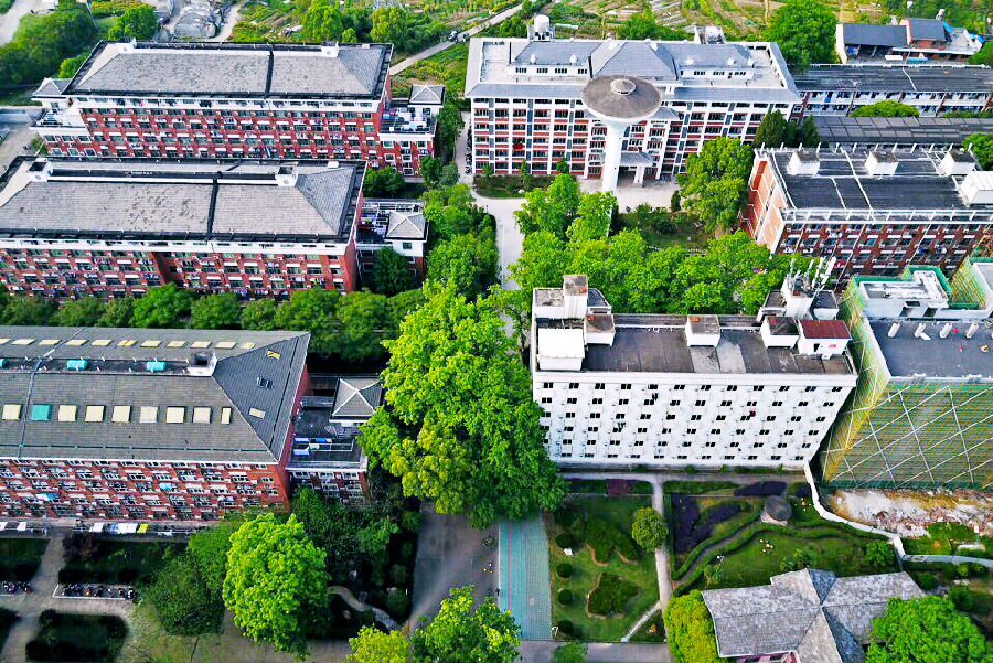 e4e7ac9c-f7fd-4f5d-9b11-e13fd6dff926