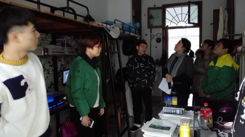 b6c76bbb-82e3-4159-a80f-1346feb9e2c7