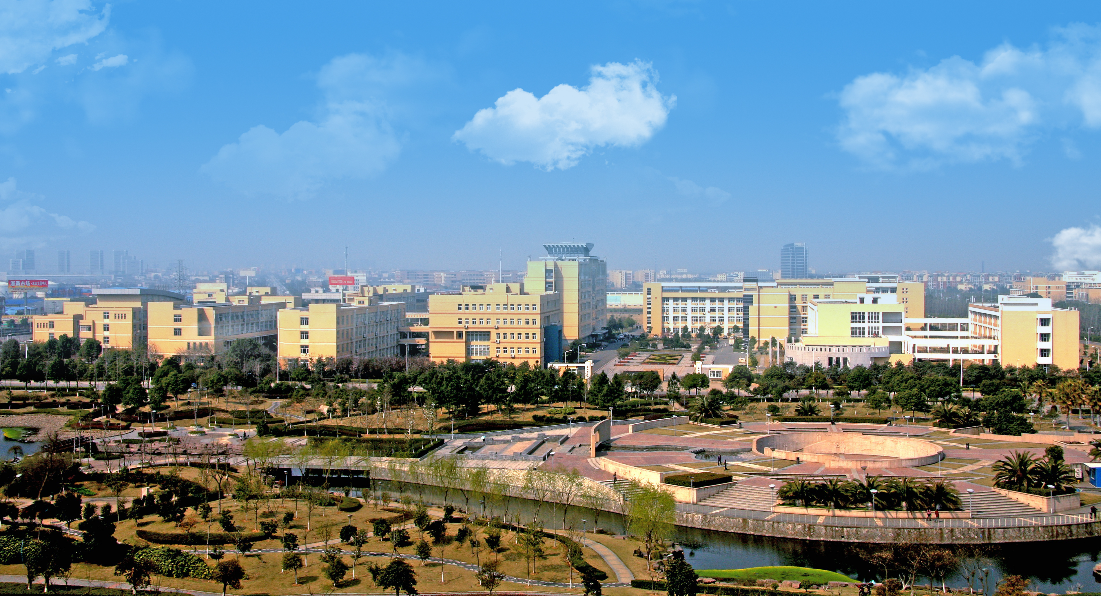 W020221116792758700195