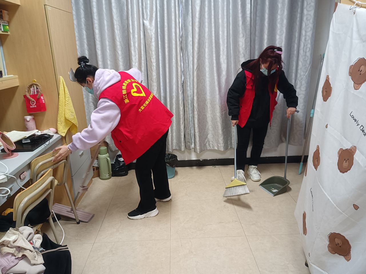 B5536D83A45598A10D51C5192F7_20A7FABB_27EC5