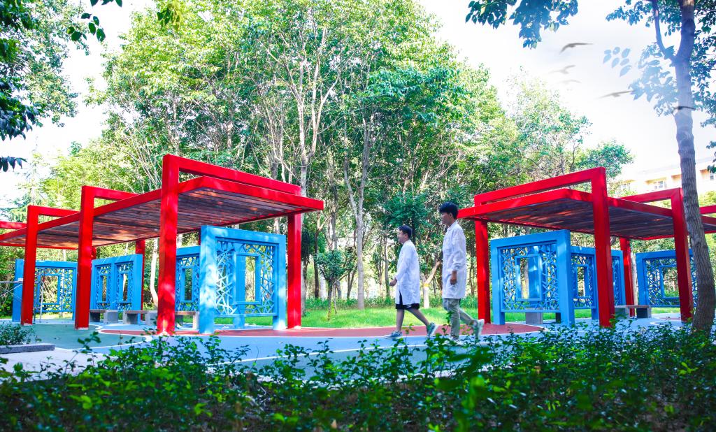 D3982866C157C922AD855712164_E4CC6B43_33152