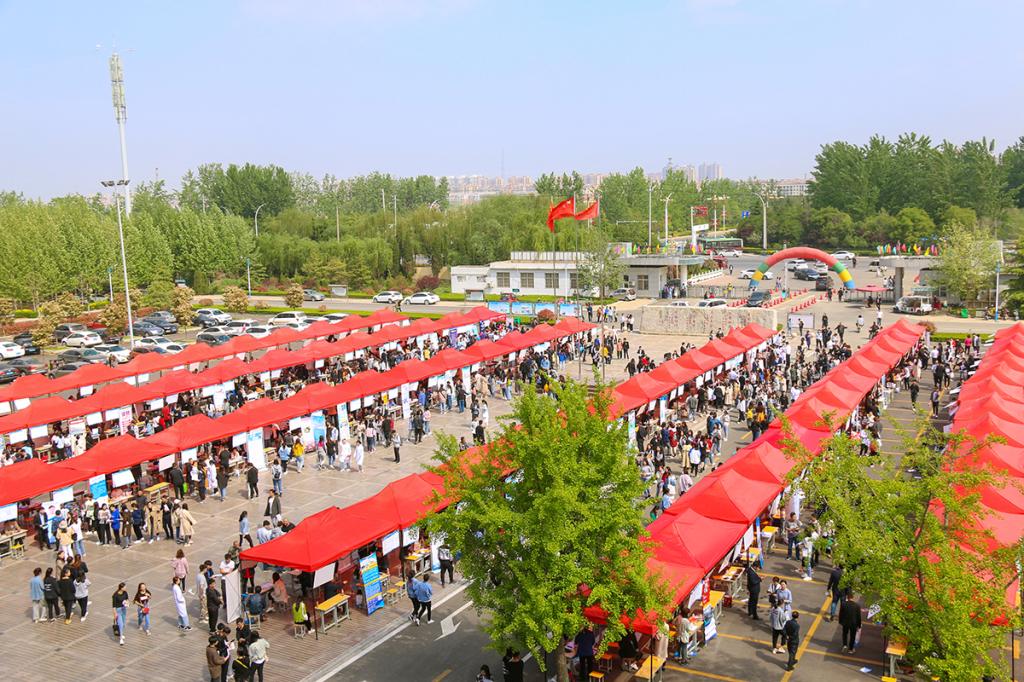 3B06DBECE0A2B5BCBEB8B75676E_6989C1A2_289E6