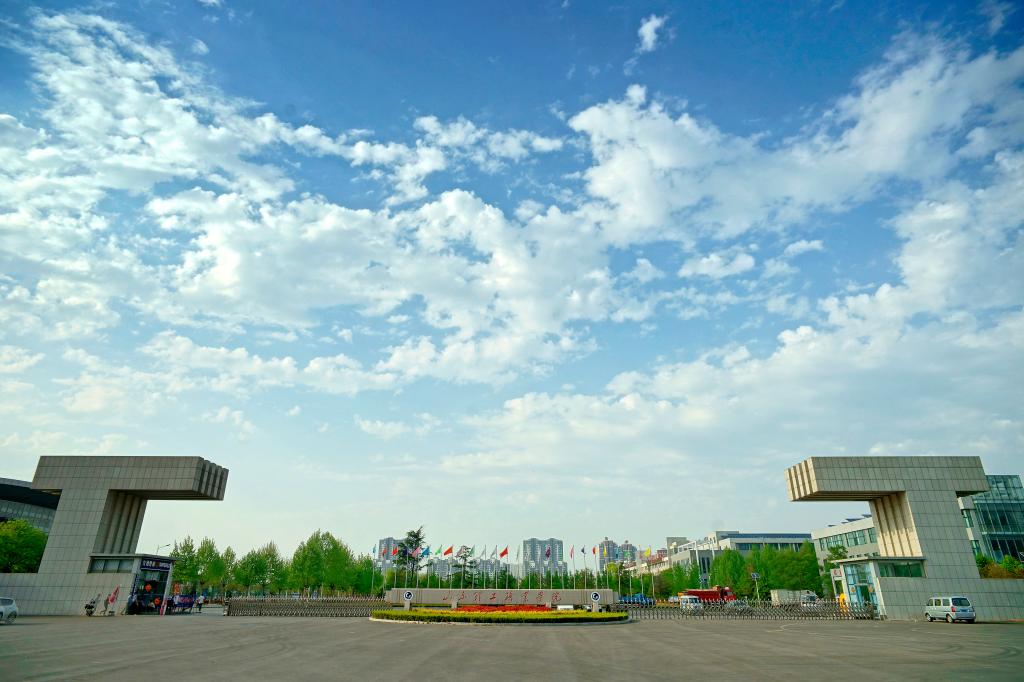 5EA2B4017496C0DF317F24E2BE3_33807D8F_156E4