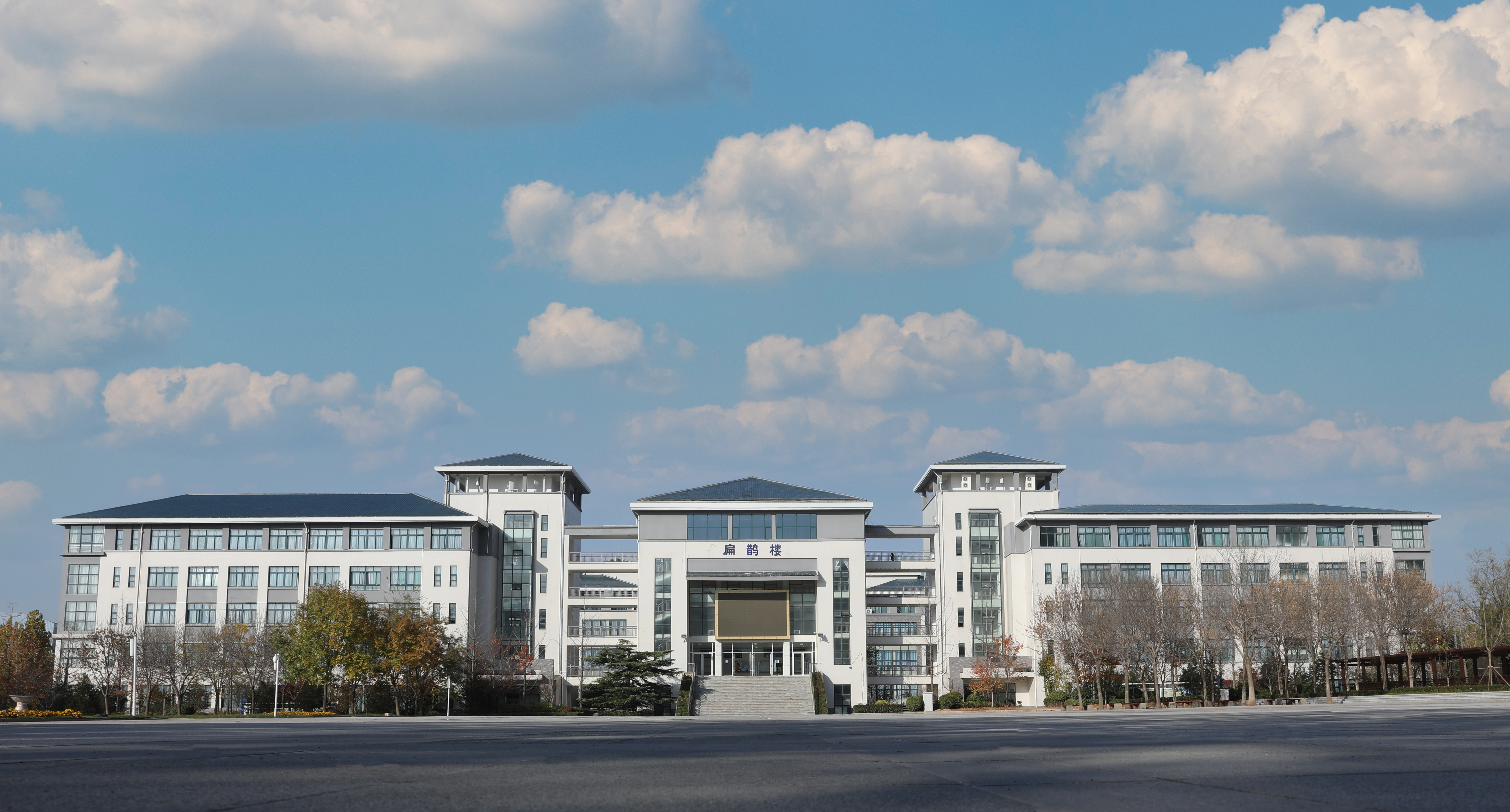 uaNTA5oSPTtbCVI93LRJghMeJ54E5YV0WK60Vn53