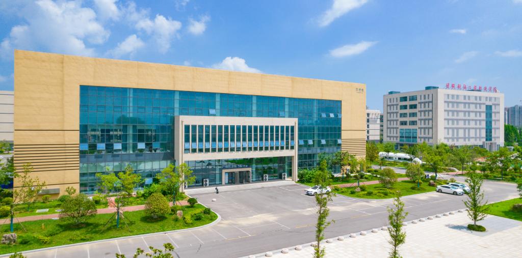 64B7A6E58CDD5E1D8D0A7EE2E03_9C61CC27_14D28