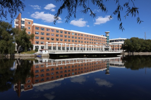 97FC86BAAE7033F3F4A930192E1_C08DA4C5_11A96