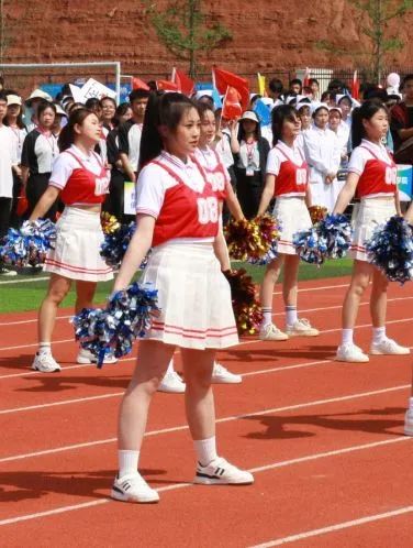 运动会啦啦队