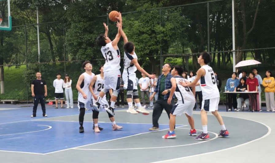 屏幕截图_29-11-2024_153927_www.gaokao.cn